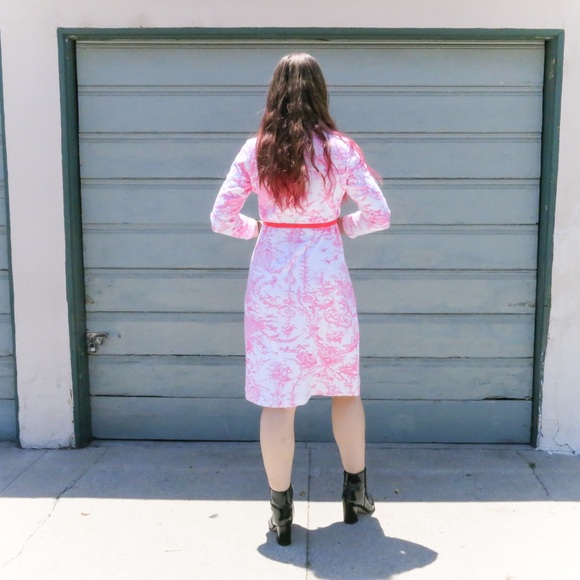 Victorian Floral Pink & White Pattern Dress - Picture 4 of 5